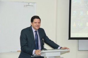 Dr. Néstor Sosa, Director General del ICGES.