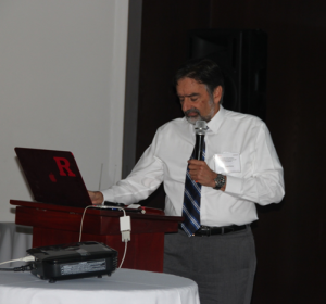 Dr. Jorge Motta, Director de la Secretaría Nacional de Ciencia, Tecnología e Innovación (SENACYT).