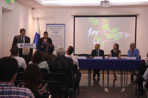 Participantes al Lanzamiento del libro sobre macroinvertebrados.