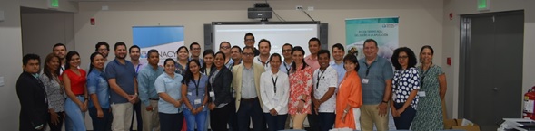 Participantes del Seminario PCR en Tiempo Real, del Diseño a la Aplicación [Auditorio del Instituto Nacional de Agricultura (I.N.A.) en Divisa].