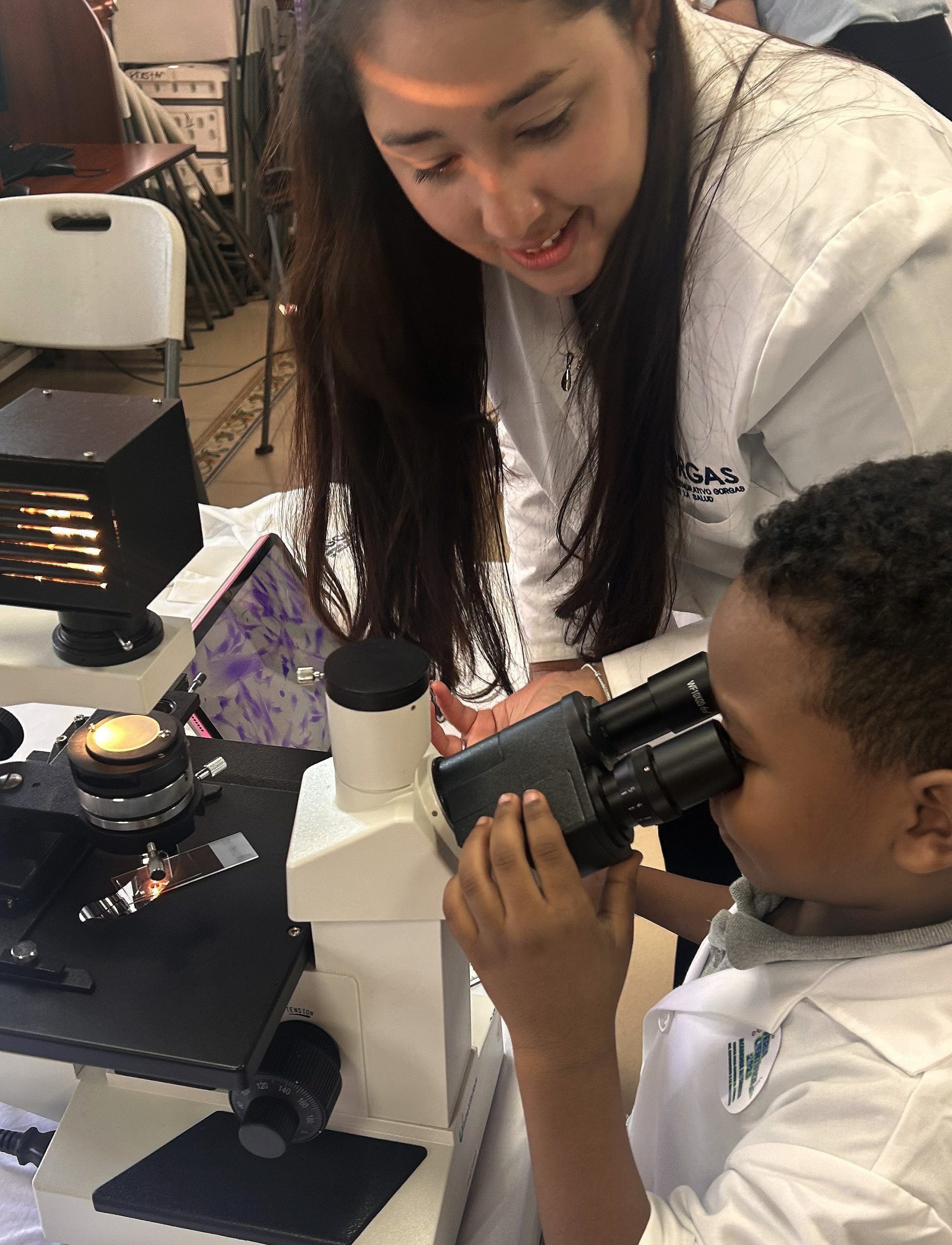 ICGES Presente en la Gran "Feria Científica 2025" con su Misión de Salud y Cienci