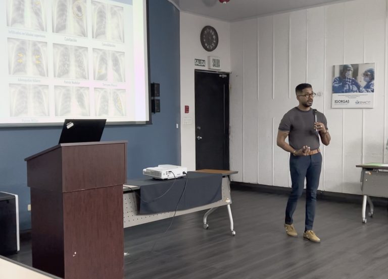 El Dr. Jiménez Muñoz destacó que la tuberculosis es una enfermedad infectocontagiosa de larga data, considerada una de las más antiguas de la humanidad, y que continúa siendo la principal causa de muerte por enfermedad infecciosa a nivel mundial.